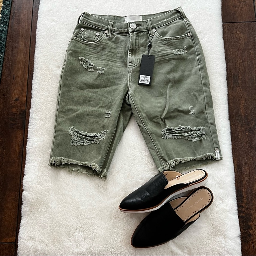 One Teaspoon Khaki Truckers Long Length Shorts Size 24 NWT - Picture 2 of 16